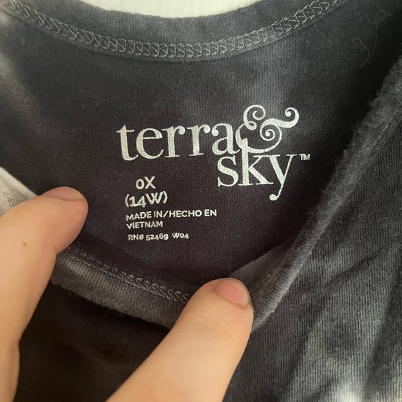 Tank Top - Picture 2 of 3